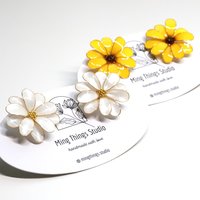 Handmade Wire Resin Daisy Flower/Sunflower Stud Earrings, April Birth Flower, Leo Zodiac Flower