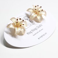Handmade Wire Resin Lily Flower Stud Earrings, Spring Theme Floral Pearlescent Earrings, Romantic Flower Earrings