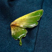 Handmade Butterfly Fairy Wing Brooch – Glitter Gradient Resin Pins | Whimsical Fantasy Jewelry | Gift for Her | Nature-Inspired Accessories