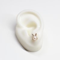 Elegant Pearl Stud Earrings: Minimalist Freshwater Pearl Gold-Tone Jewelry, Timeless Chic Accessories for Everyday Look & Special Occasions