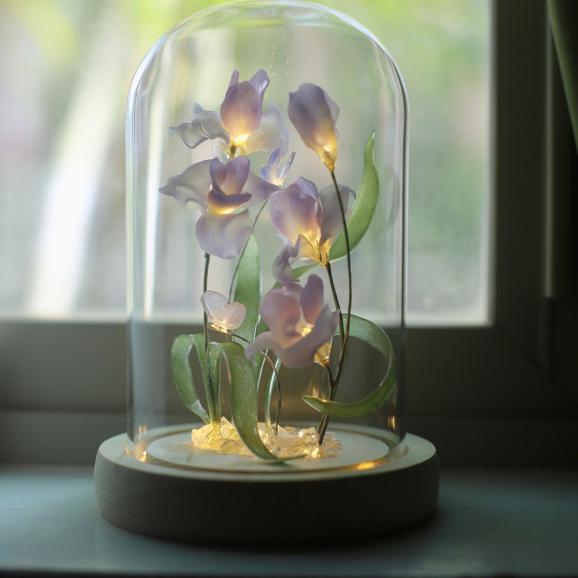 Handmade Iris Flower lamp, Orchid Tulip, Iris Home Decor, Iris Flower Night Light, Flower Dome, Purple Flower, Gift for Loved Ones