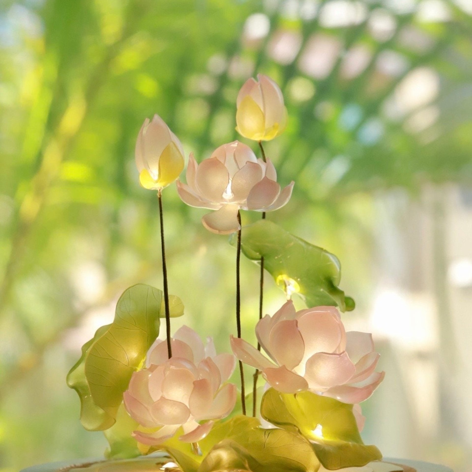 Handmade Lotus Flower Night Light, Glass Dome Flower Lamp, Lotus Lamp with Goldfish, Lotus Night Light, Flower Dome, Gift for Loved Ones