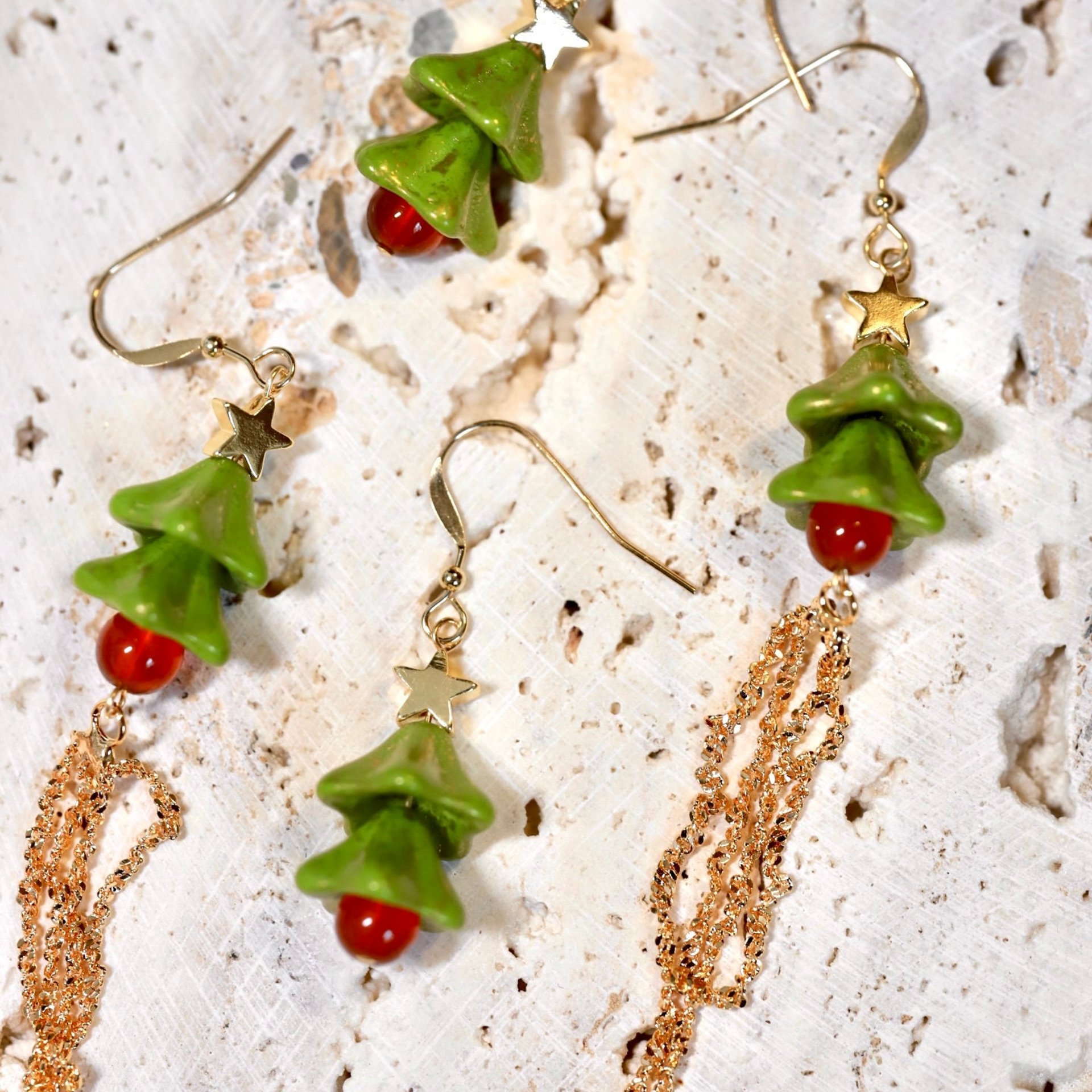 Handmade Christmas Tree Earrings, Holiday Season Accessories, Christmas Outfit, Czech Bead and Agate Earrings