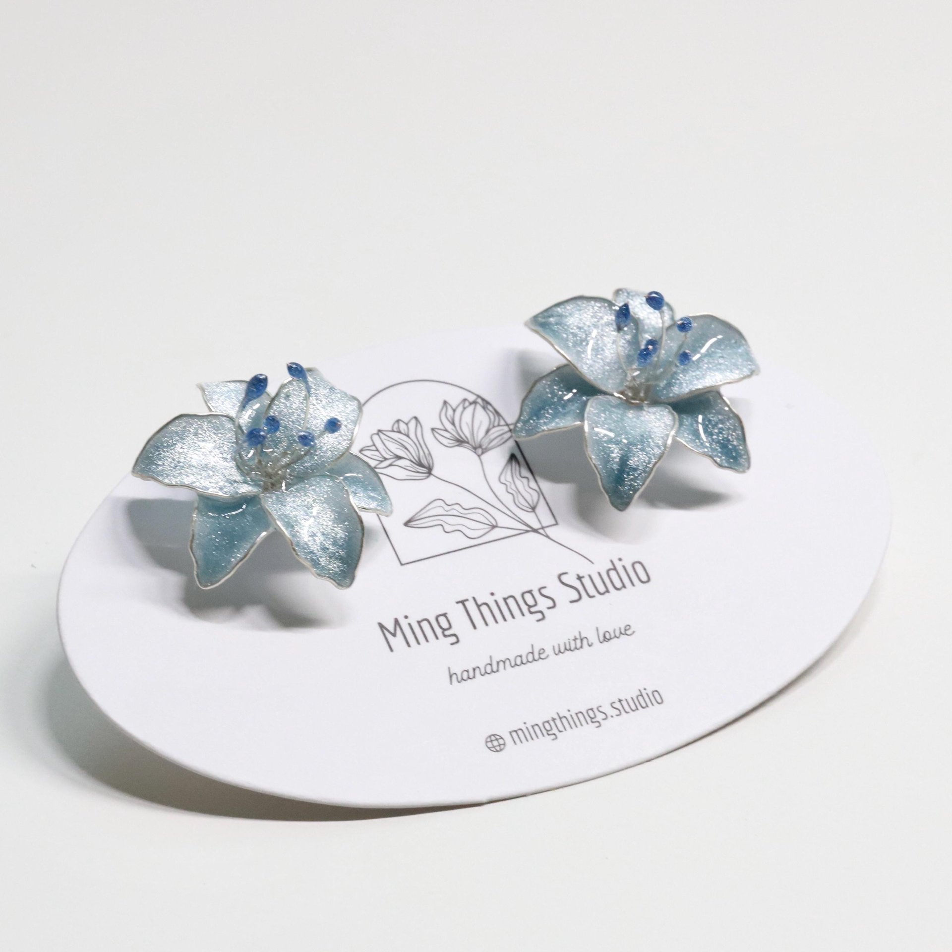 Handmade Wire Resin Sparkling Celestial Lily Flower Stud Earrings