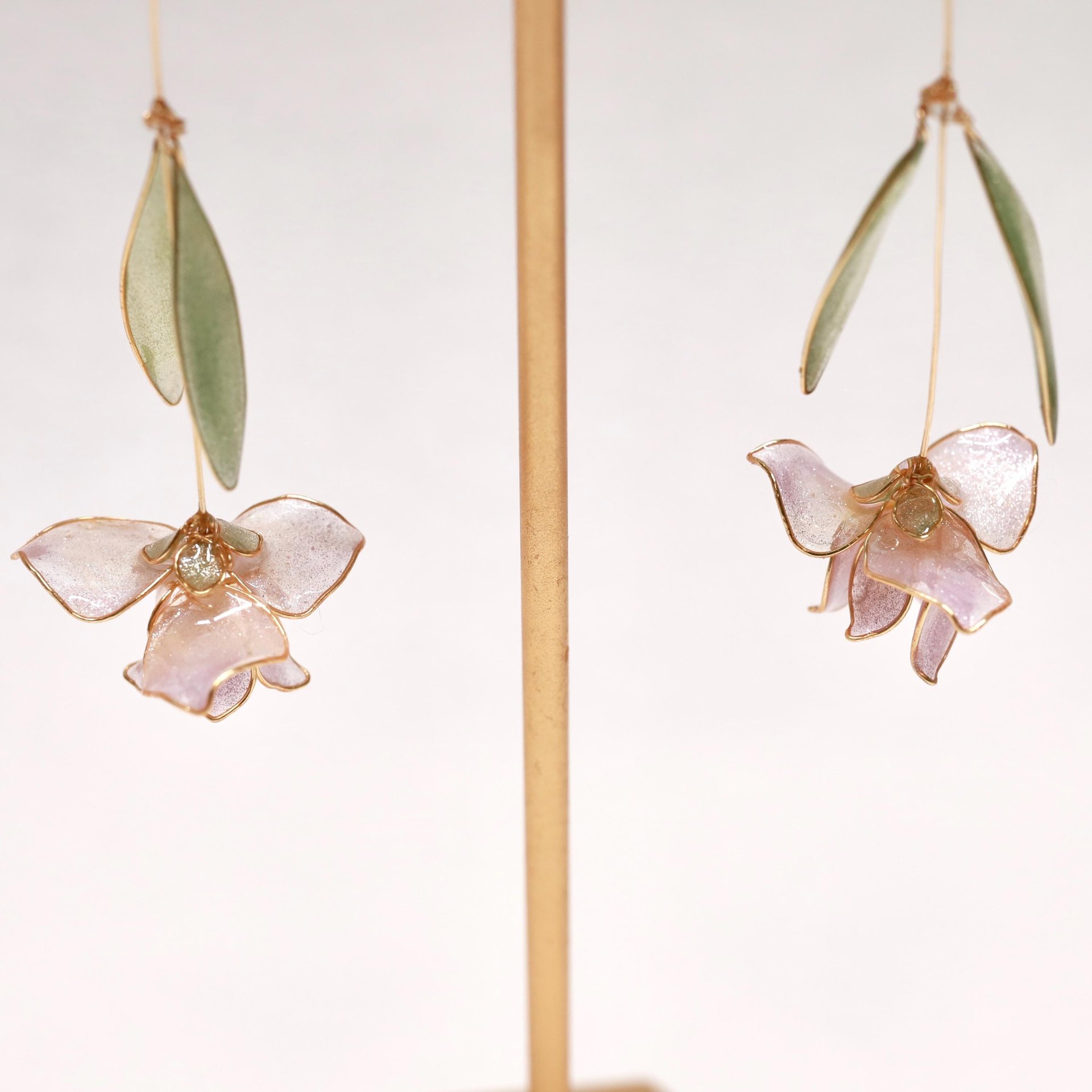 Handmade Resin Iris Flower Dangle Earrings - Romantic Sparkling Jewelry