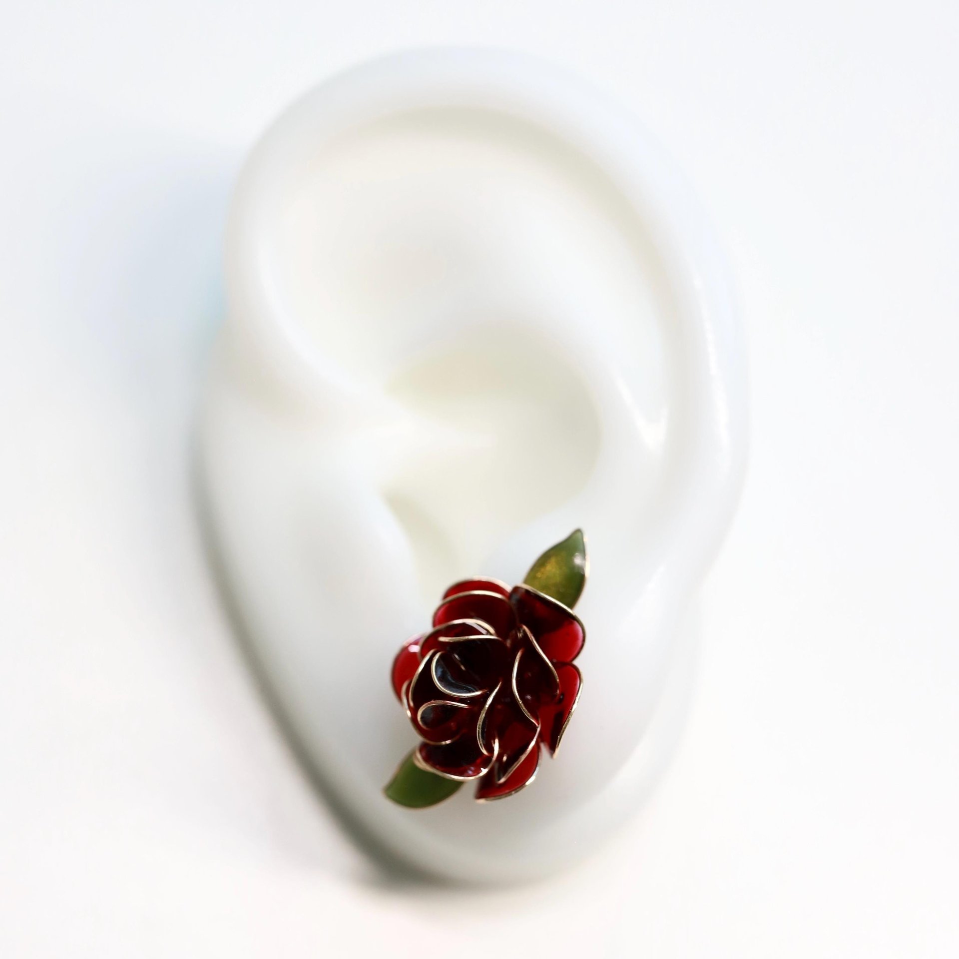 Handmade Wire Resin Rose Stud Earrings, June Birth Flower Accessories, Peony Flower Earrings