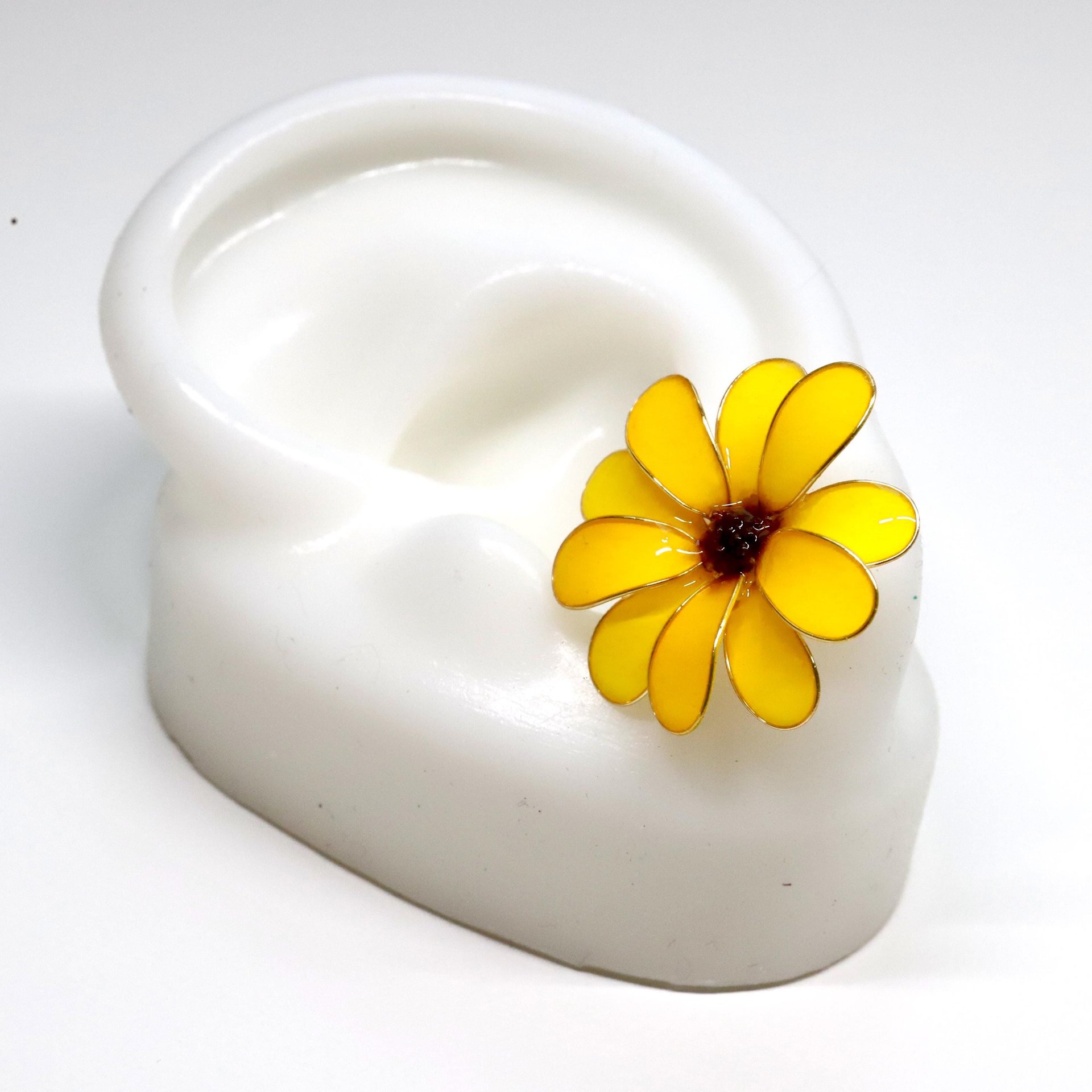 Handmade Wire Resin Daisy Flower/Sunflower Stud Earrings, April Birth Flower, Leo Zodiac Flower