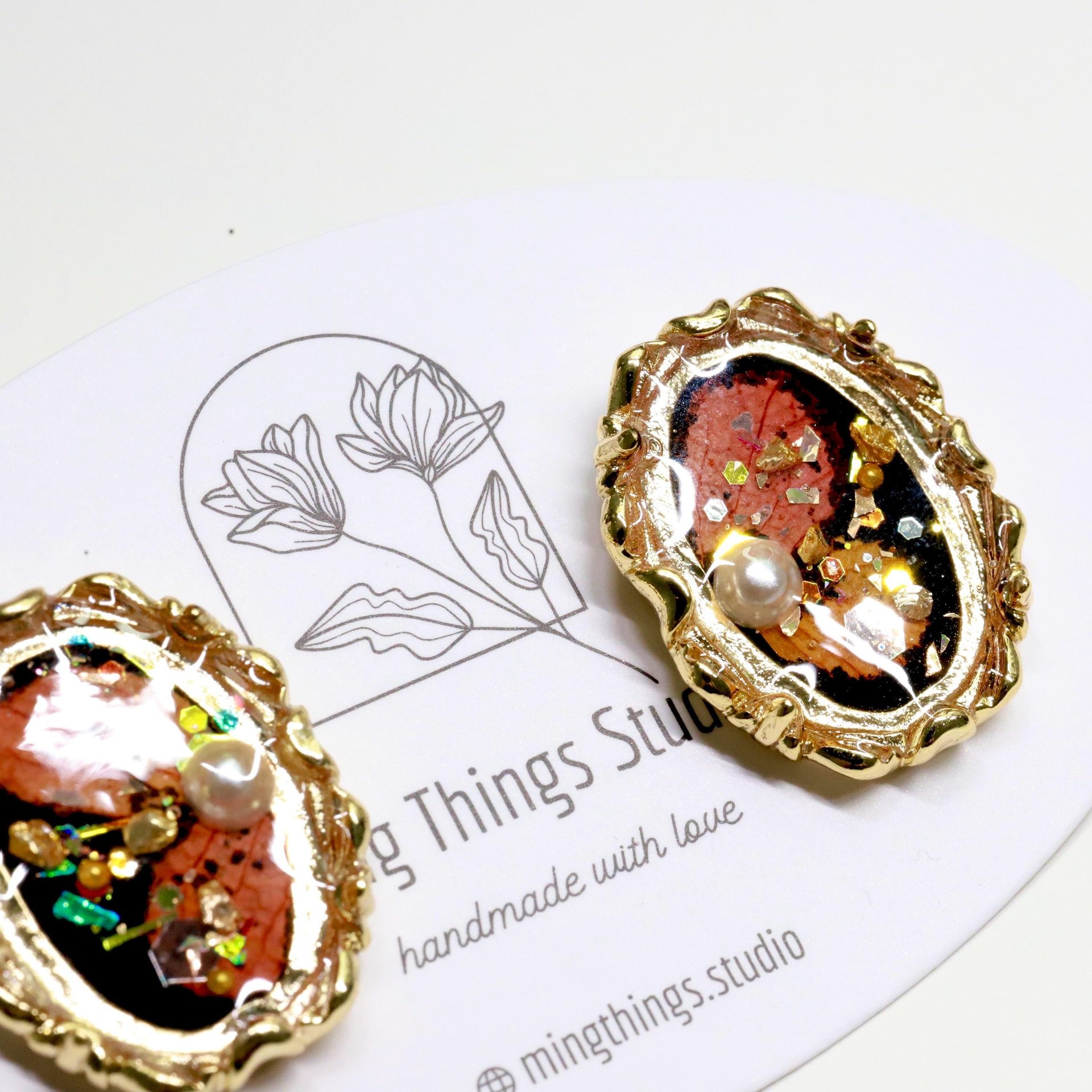 Handmade Exquisite Vintage Baroque Style Real Hydrangea Flower Stud Earrings