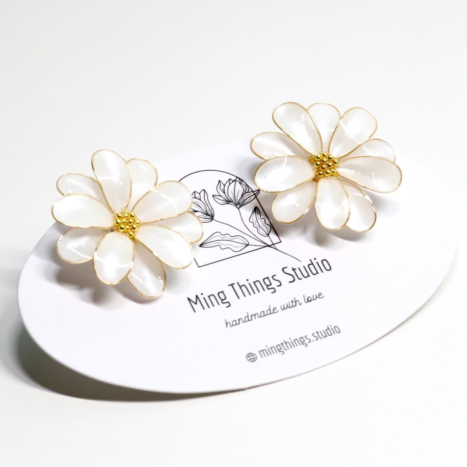 Handmade Wire Resin Daisy Flower/Sunflower Stud Earrings, April Birth Flower, Leo Zodiac Flower