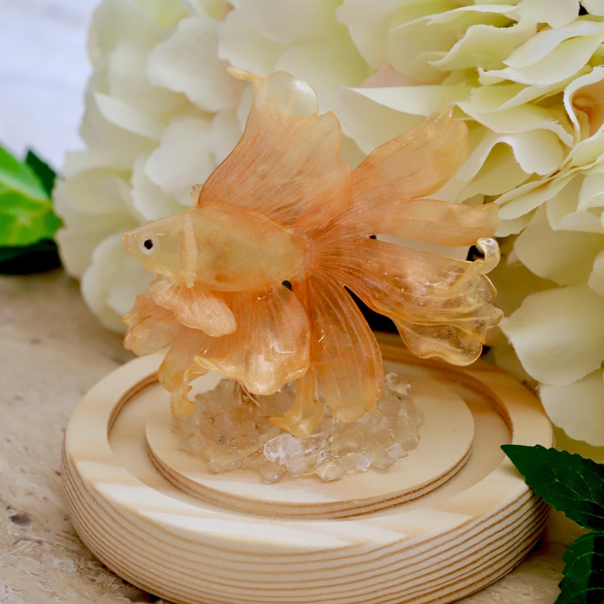 Handmade Mini Betta Fish Aquarium Lamp, Ocean Theme Ambient Mood Light, Sparkling Goldfish Lantern Night Light