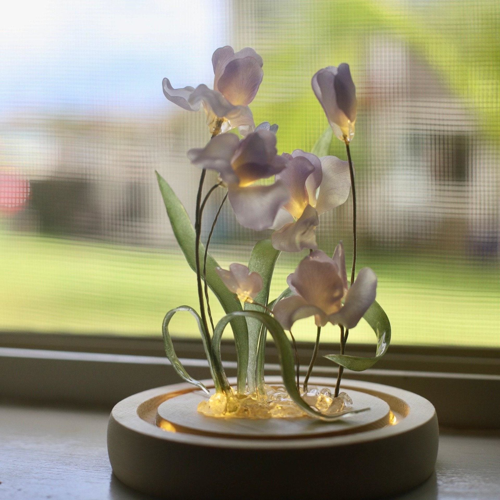 Handmade Iris Flower lamp, Orchid Tulip, Iris Home Decor, Iris Flower Night Light, Flower Dome, Purple Flower, Gift for Loved Ones