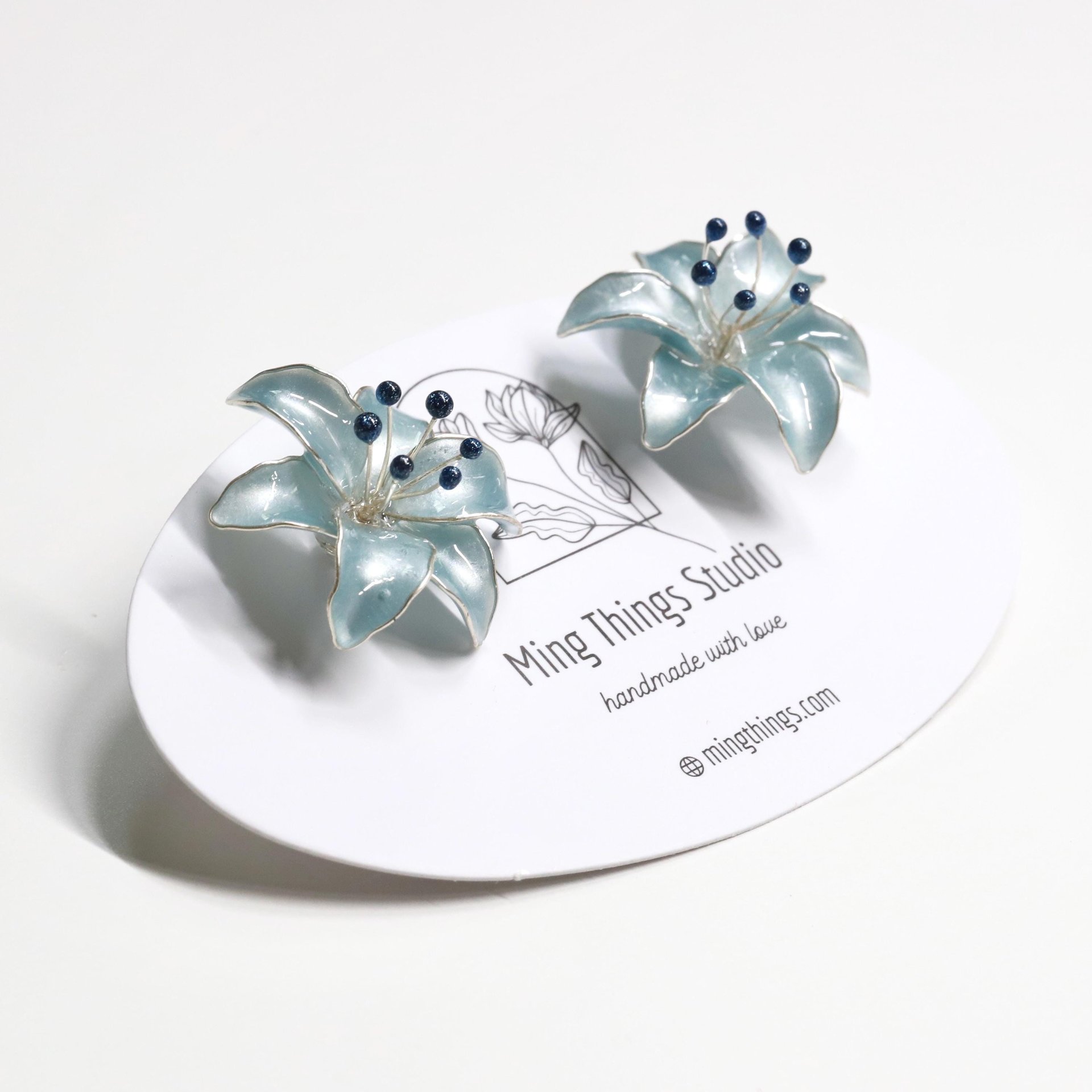 Handmade Wire Resin Lily Flower Stud Earrings, Spring Theme Floral Pearlescent Earrings, Romantic Flower Earrings