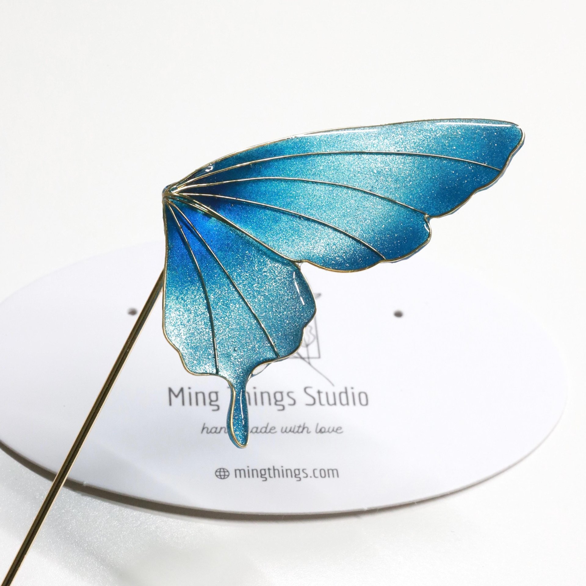 Handmade Butterfly Fairy Wing Brooch – Glitter Gradient Resin Pins | Whimsical Fantasy Jewelry | Gift for Her | Nature-Inspired Accessories
