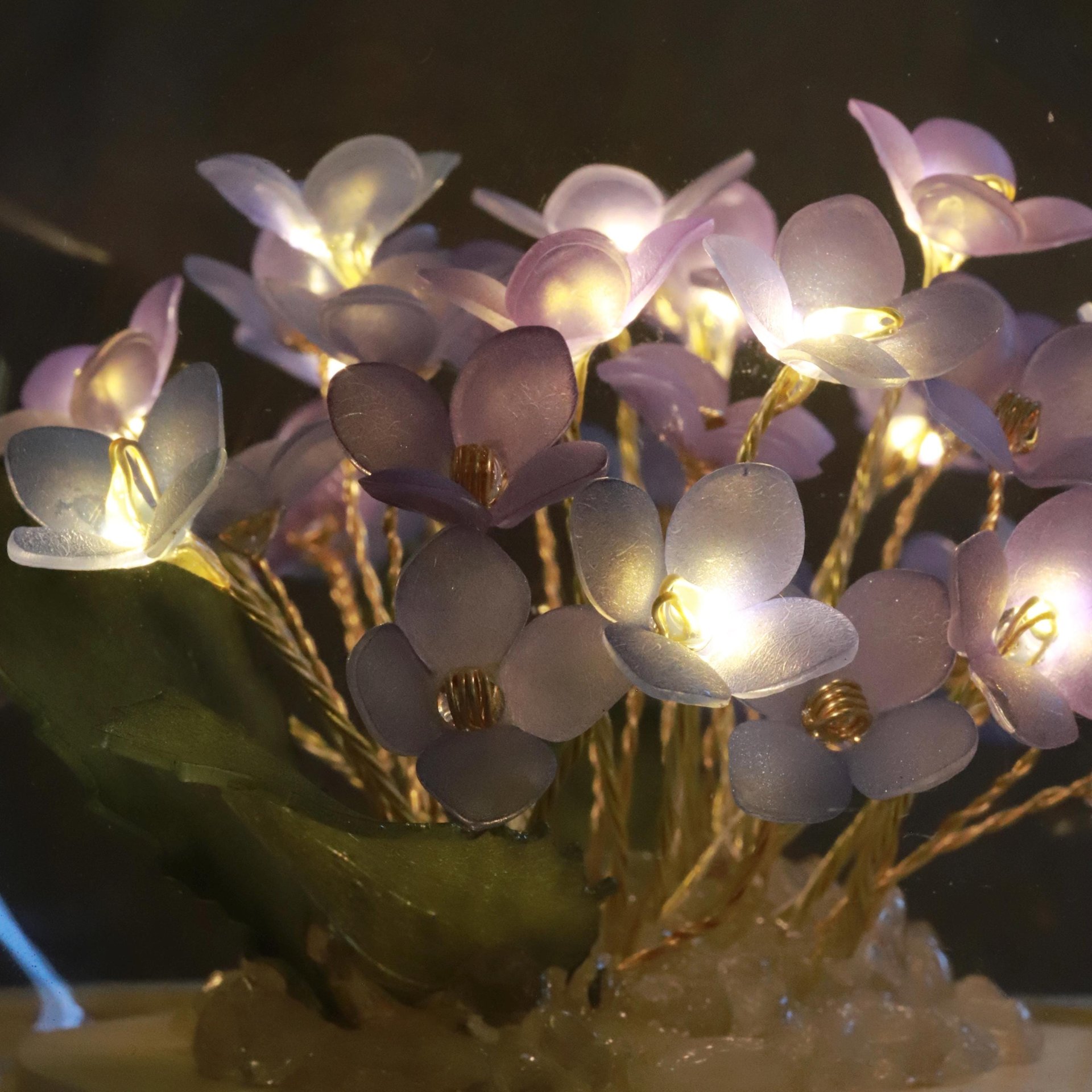 Handmade Mini Hydrangea/Lilac Flower Bouquet Ambience Lamp, Romantic Botanical Night Light , Eternal Flower Lantern