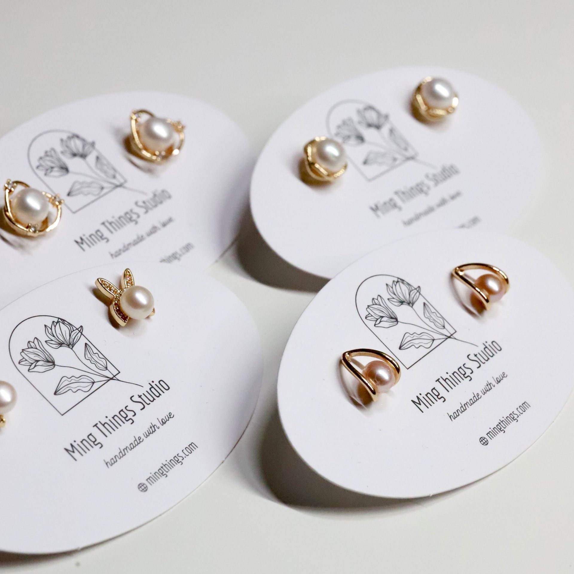 Elegant Pearl Stud Earrings: Minimalist Freshwater Pearl Gold-Tone Jewelry, Timeless Chic Accessories for Everyday Look & Special Occasions