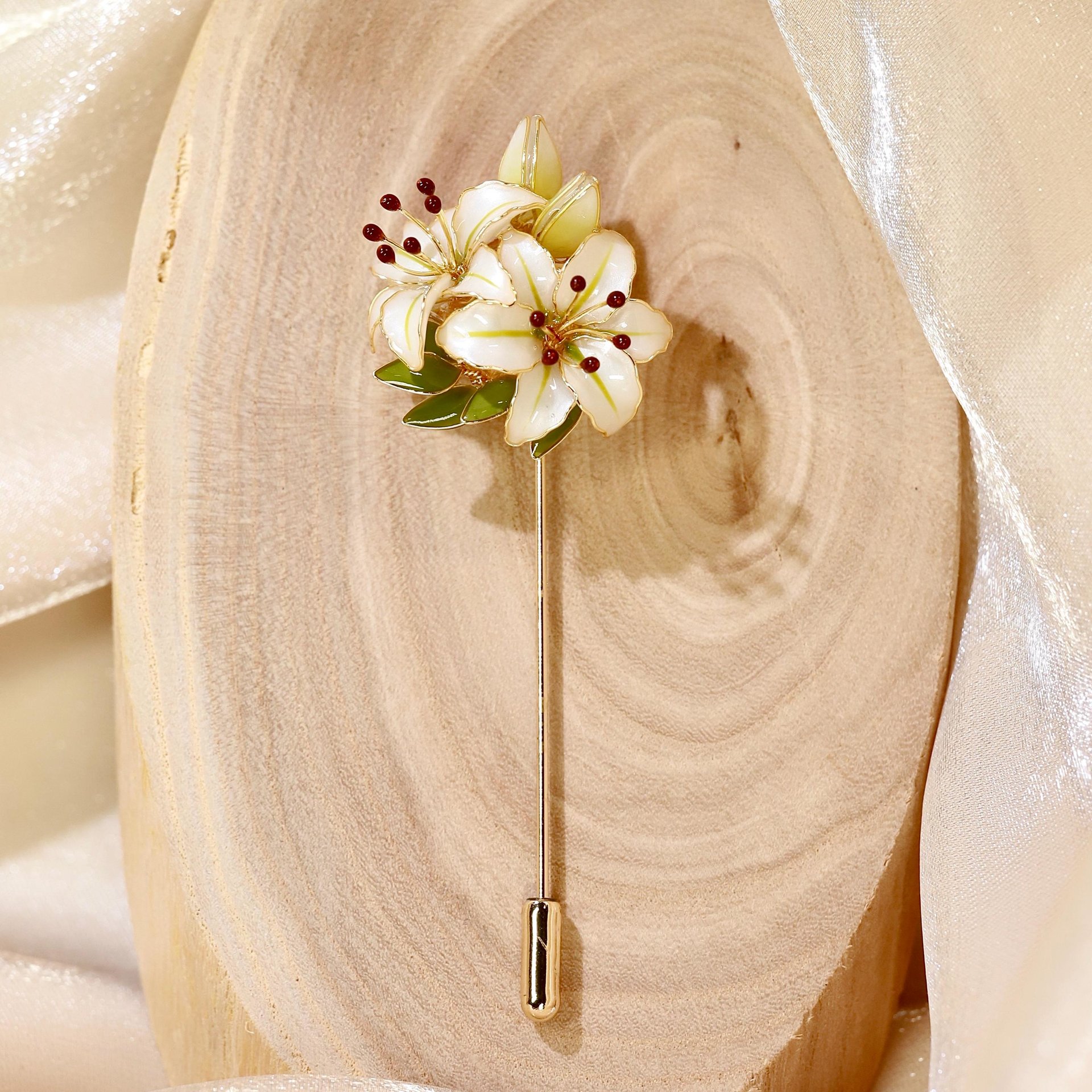 Handmade Lily Flower Brooch Pin, Delicate Floral Lapel Accessory for Suits & Sweaters, Elegant Jewelry Gift, Pearl White Enamel Wedding Pin