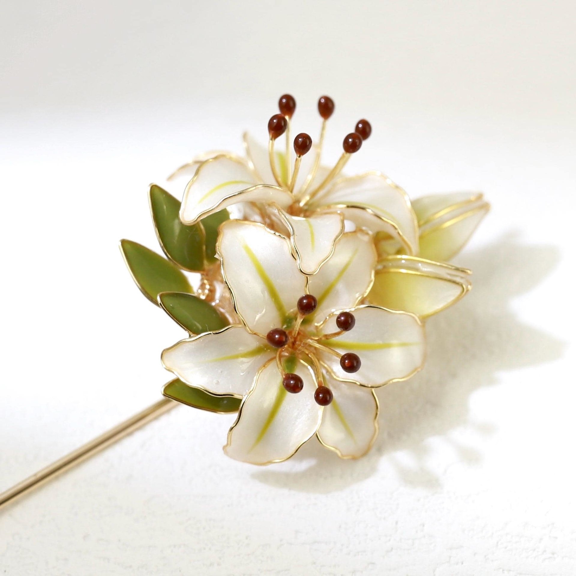 Handmade Lily Flower Brooch Pin, Delicate Floral Lapel Accessory for Suits & Sweaters, Elegant Jewelry Gift, Pearl White Enamel Wedding Pin