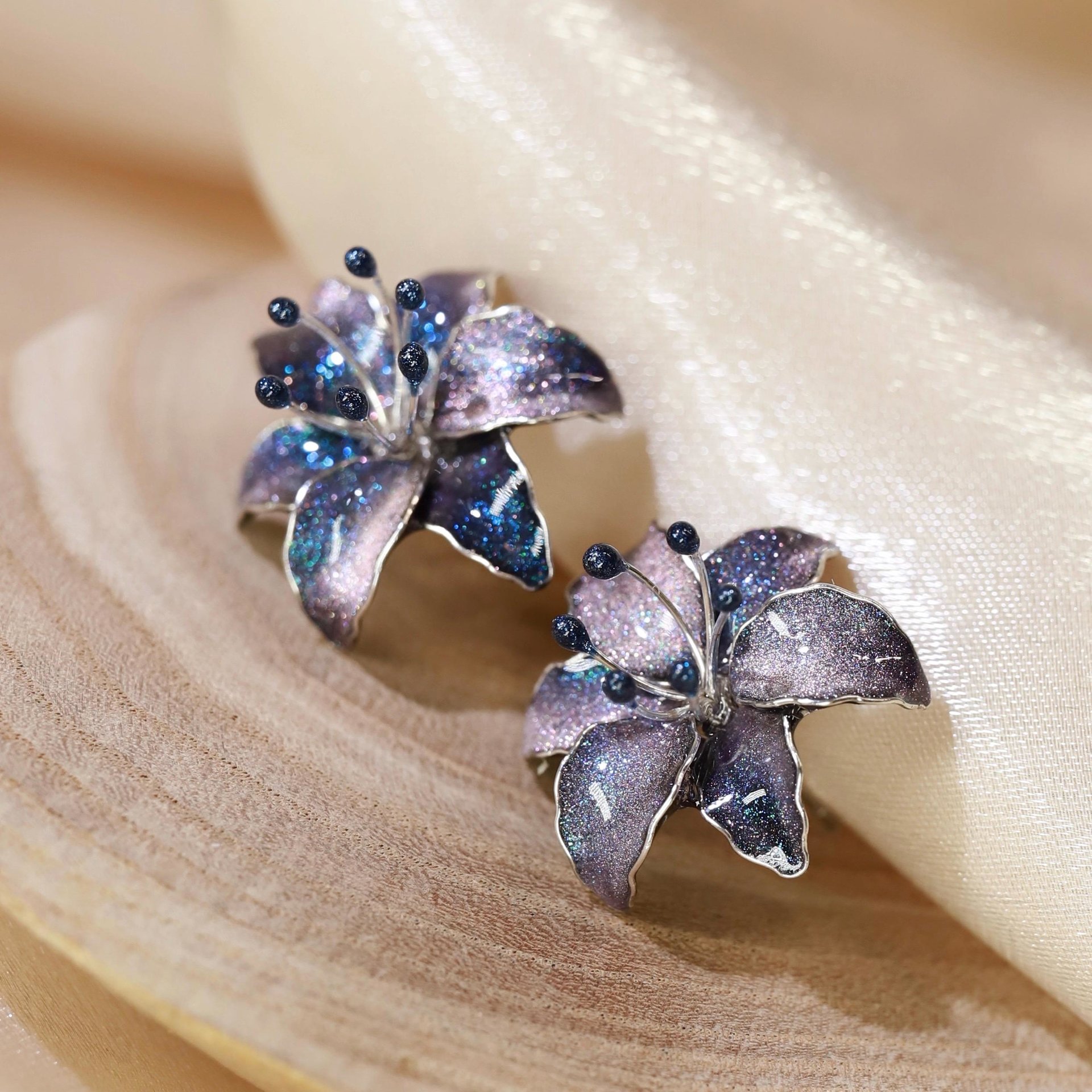 Handmade Wire Resin Sparkling Celestial Lily Flower Stud Earrings